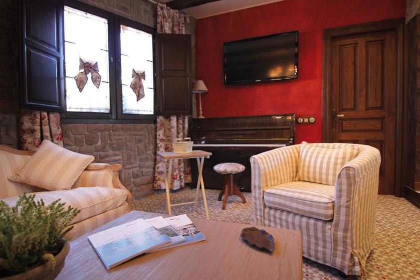 Carcedo de Burgos Hotel Rural La Tenada מראה חיצוני תמונה